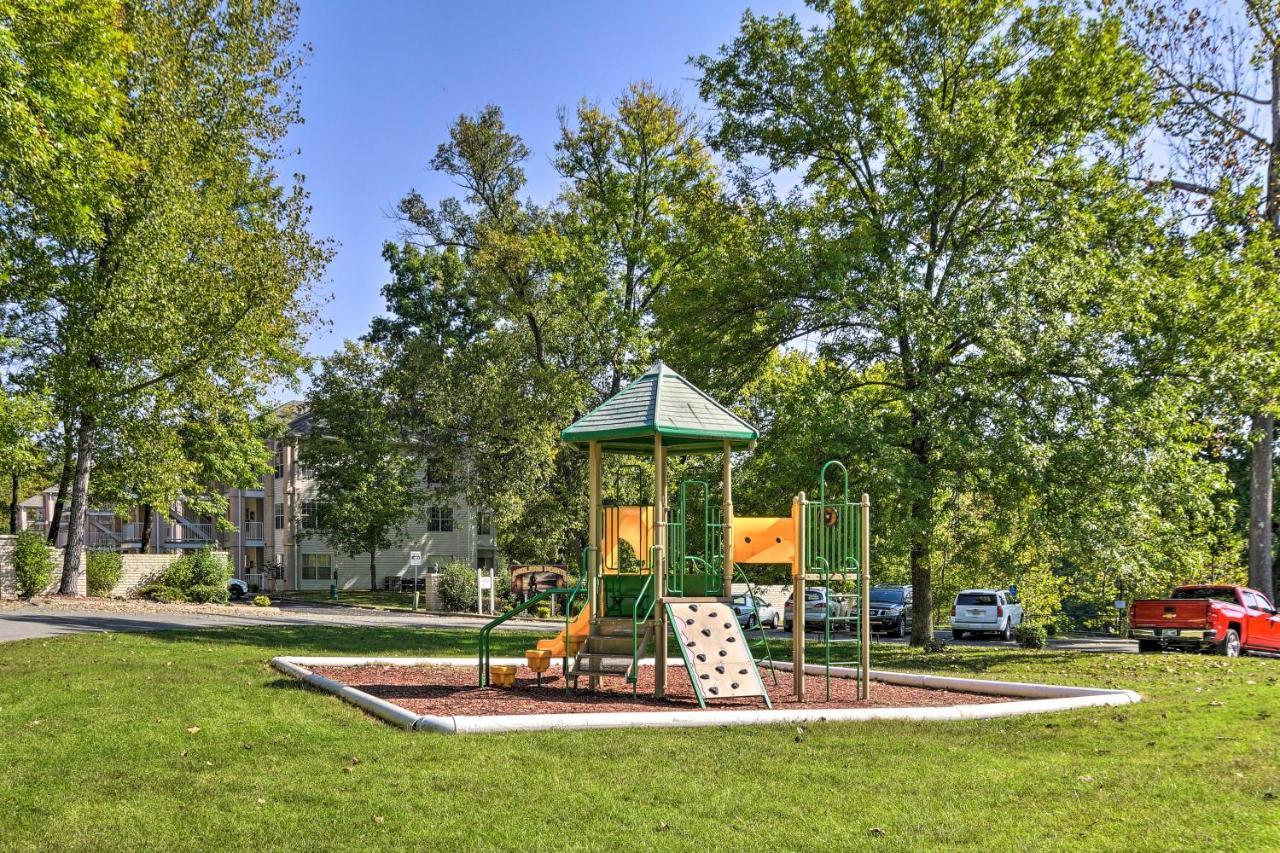 Centrally Located Branson Condo With Pool And Marina! 외부 사진